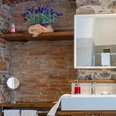 Superior Del Golfo E Delle 5 Terre Pensión 4*