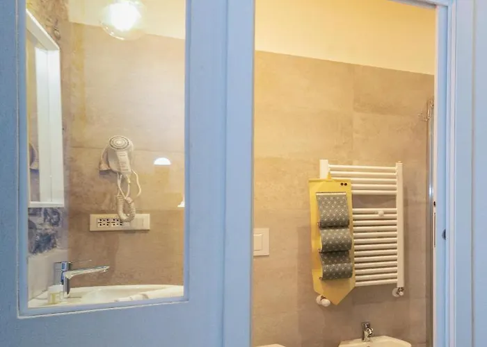 Pensionat Superior Del Golfo E Delle 5 Terre 4*